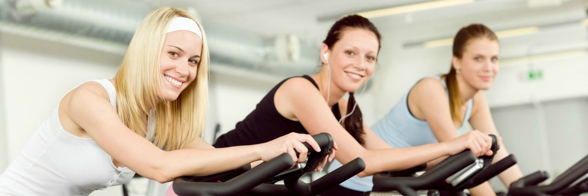 Groepsles Spinning & IndoorCycling bij Fitness de Bataaf - Sportschool Den Haag.